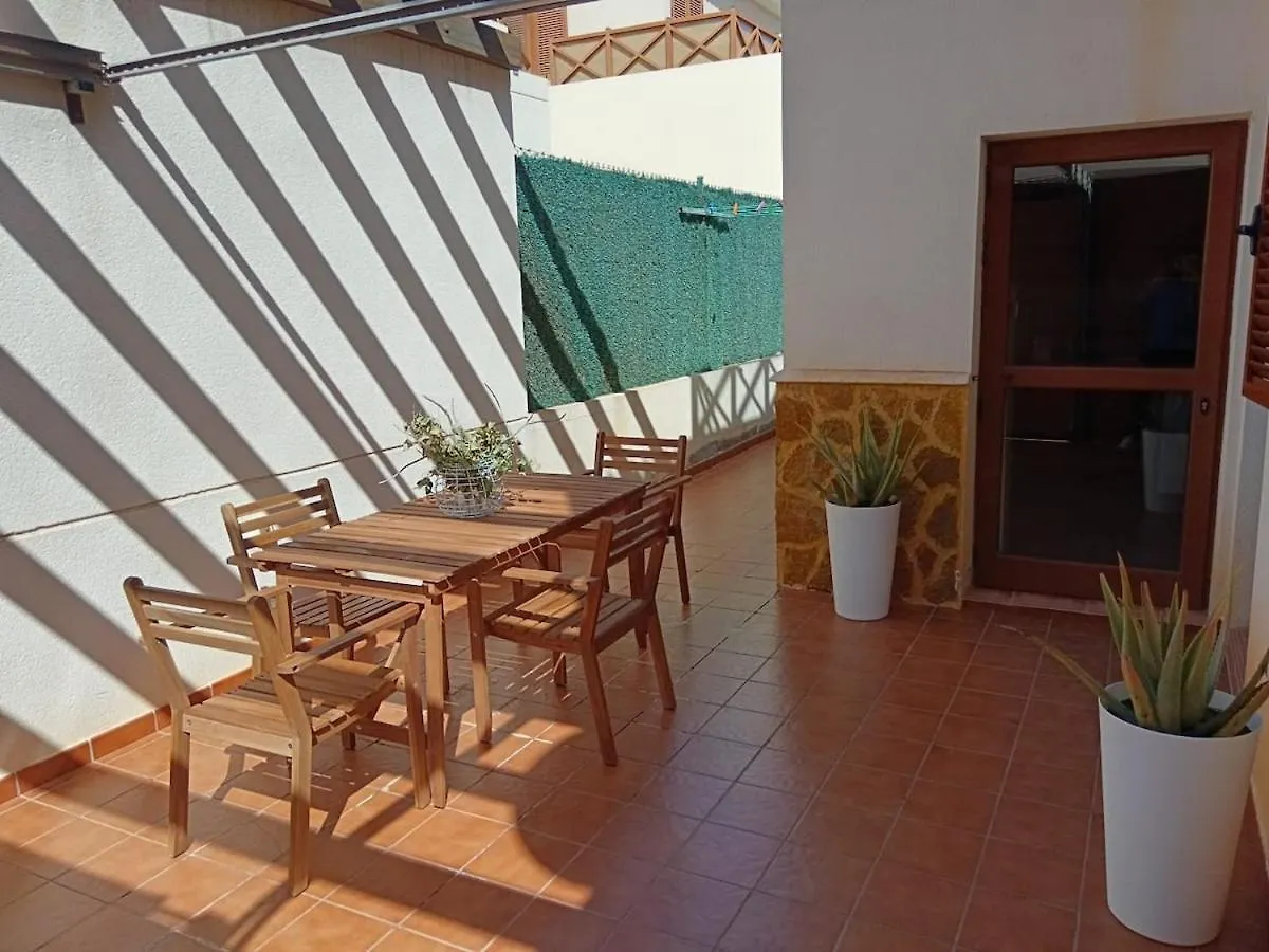 Bonita Villa En Corralejo Con Piscina Y Wifi Hébergement de vacances